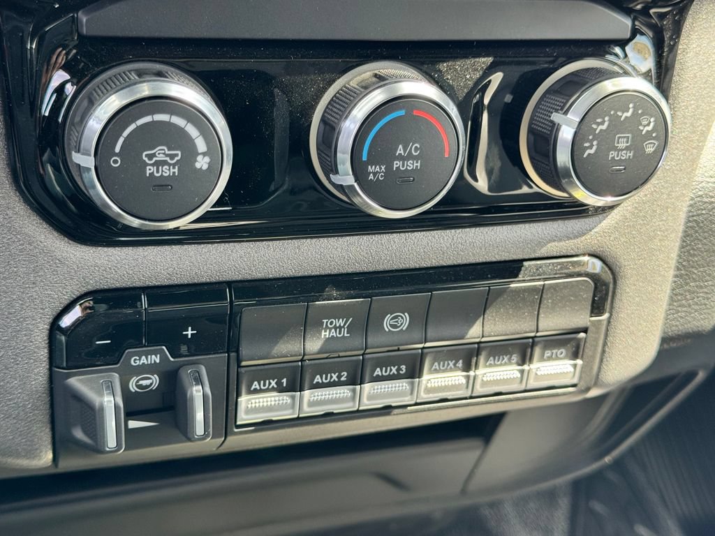 New 2026 RAM 4500 Tradesman w/ Chrome Appearance Group AWD/4WD image 21