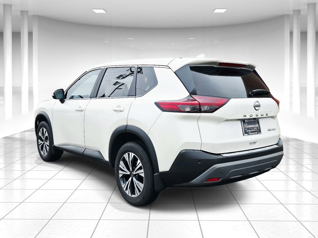 Used 2023 Nissan Rogue SV image 5