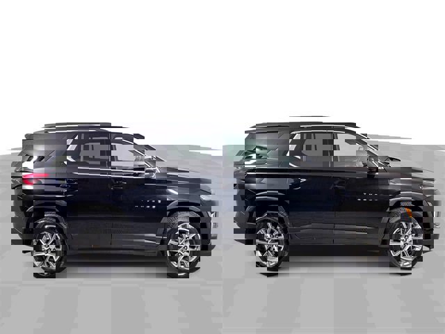 Used 2023 Chevrolet Traverse LT image 9