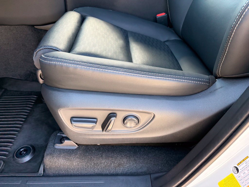 Used 2026 Toyota Land Cruiser w/ Premium Package AWD/4WD image 26