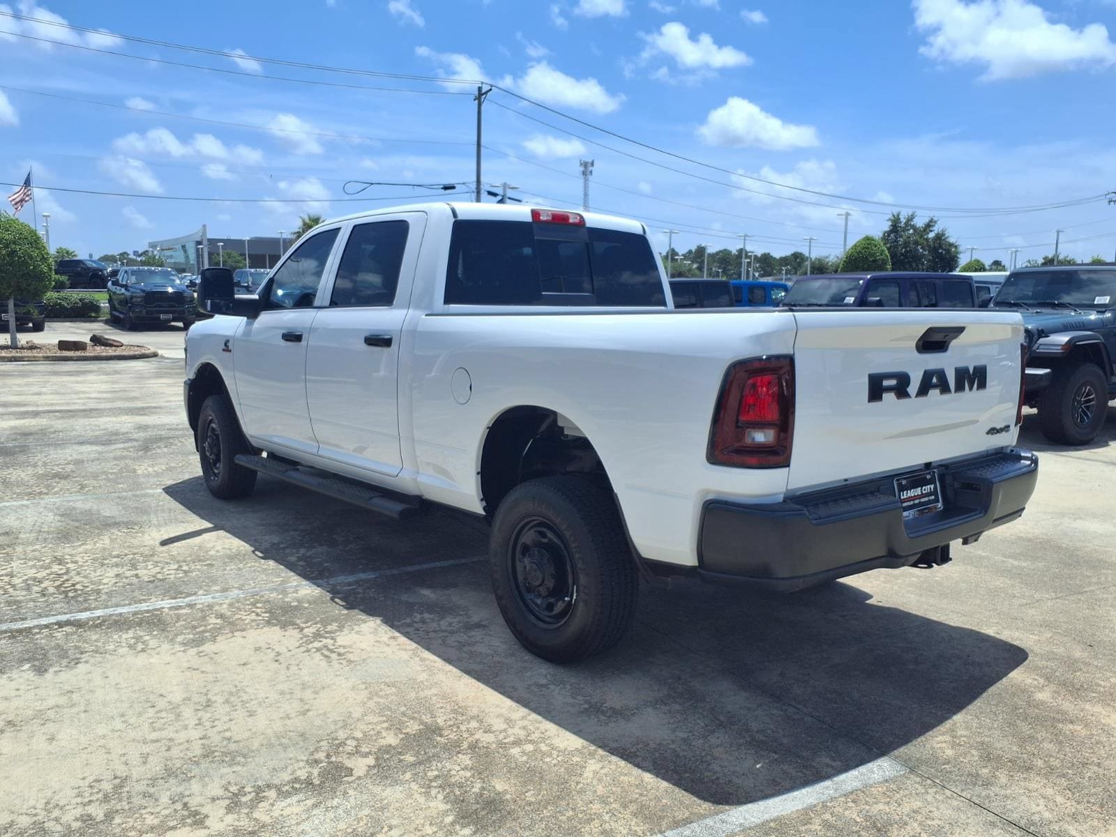 Used 2025 RAM 2500 Tradesman AWD/4WD image 4