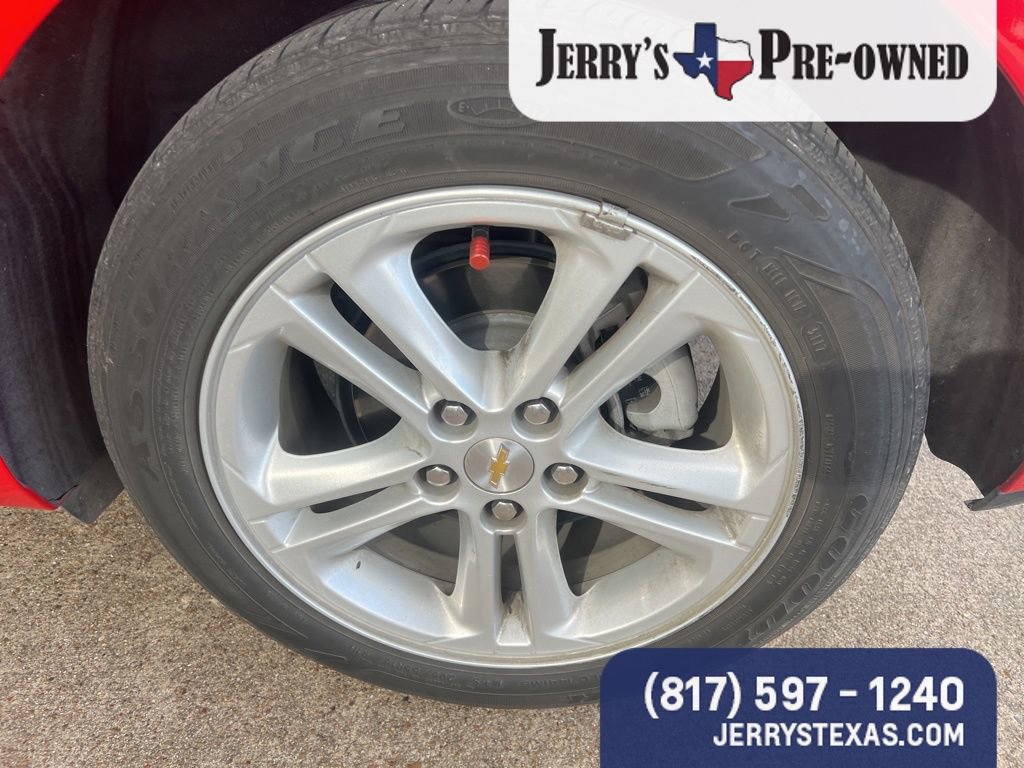 Used 2018 Chevrolet Cruze LT w/ Convenience Package image 6