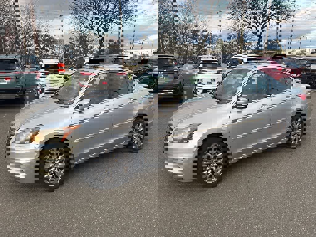 Used 2011 Honda Accord EX-L image 3