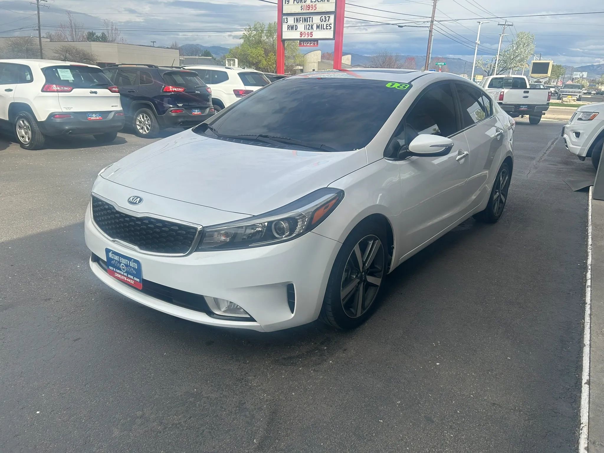 Used 2018 Kia Forte EX w/ EX Premium Plus Package FWD image 2