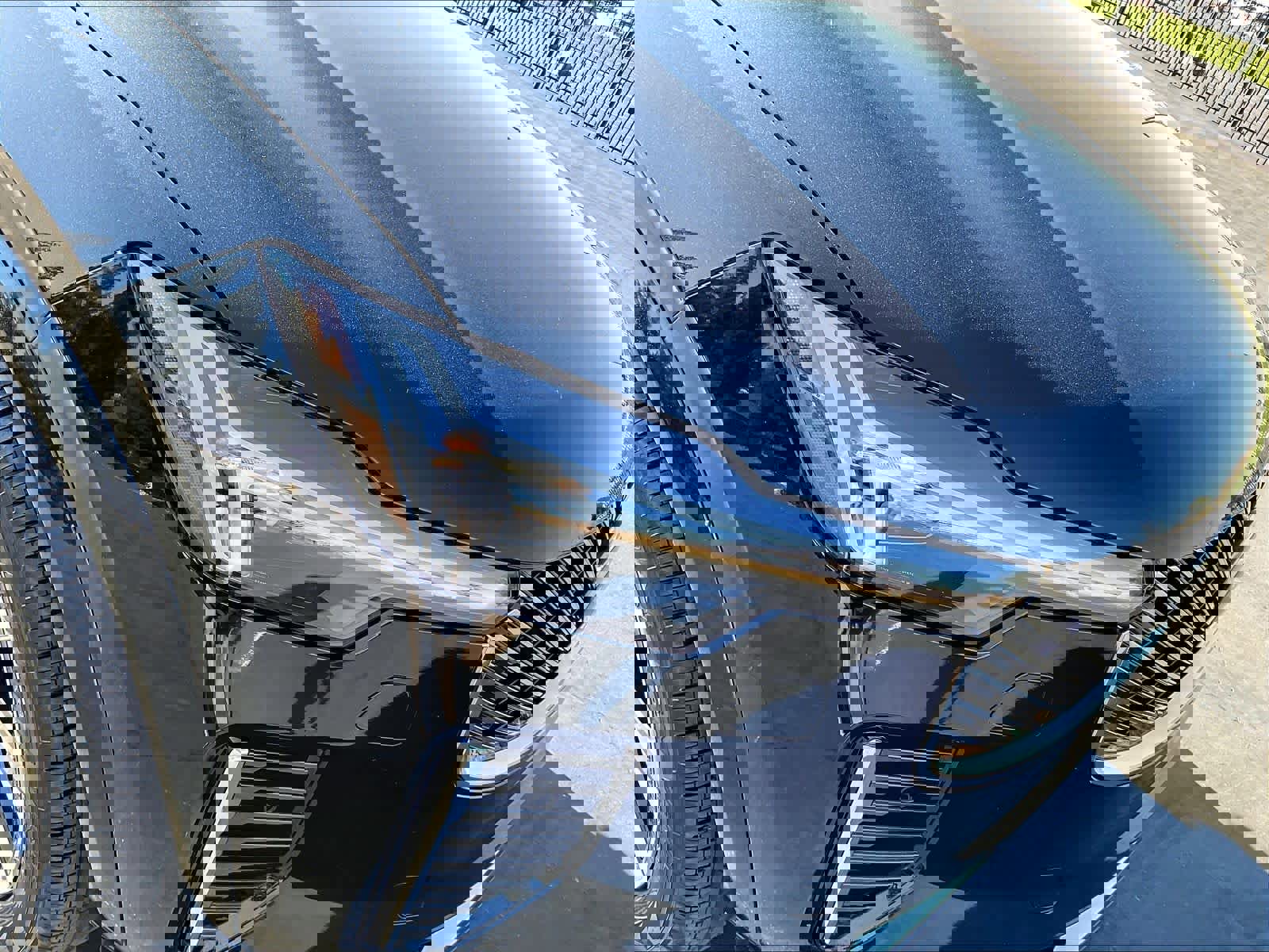 Used 2025 Volvo XC90 B5 Core w/ Protection Package Premier image 32