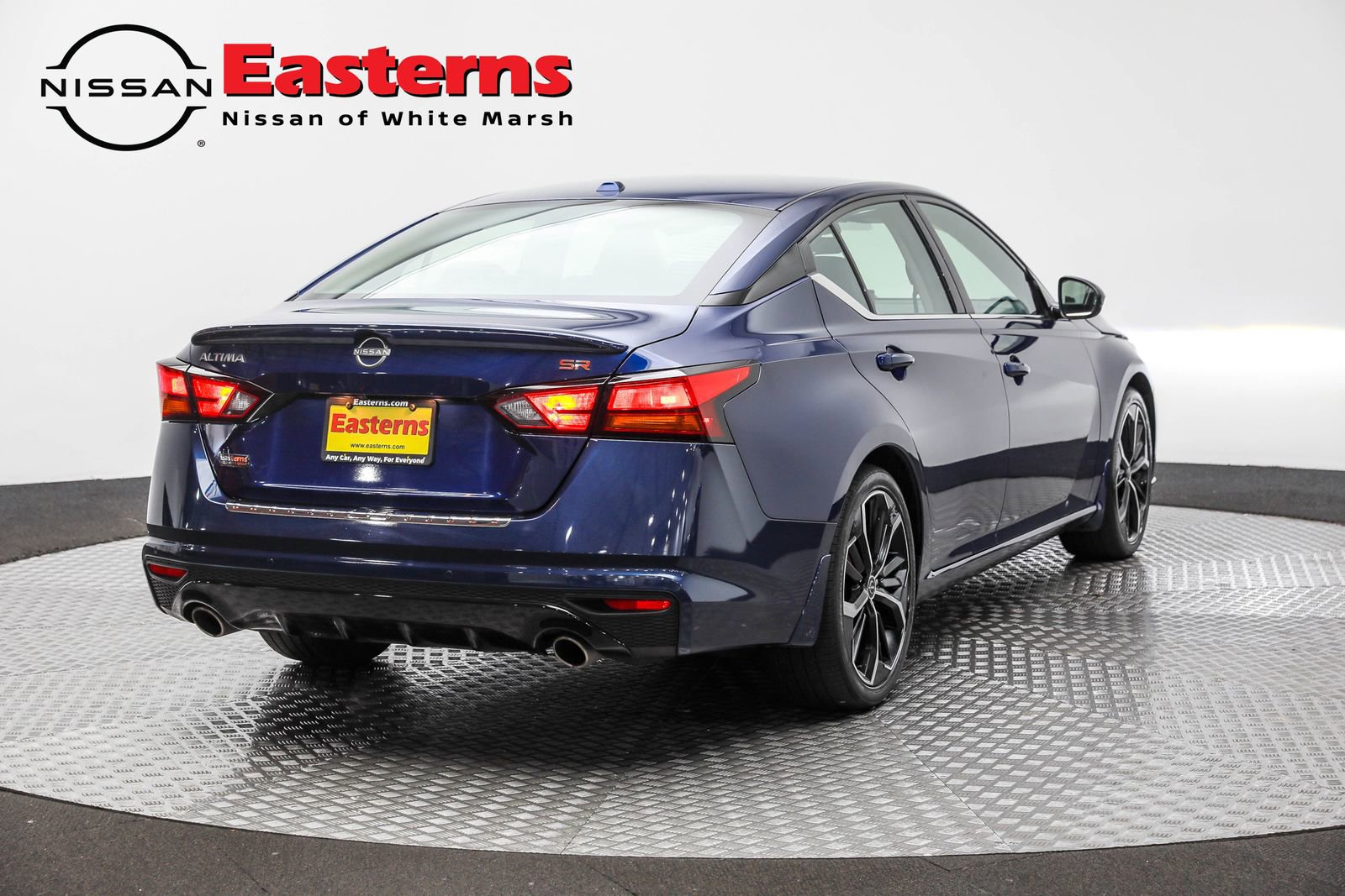 Used 2023 Nissan Altima 2.5 SR w/ SR Premium Package FWD image 5