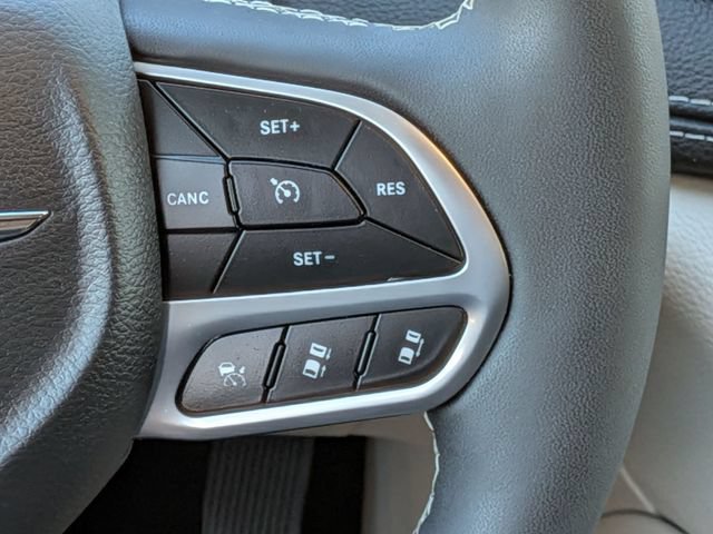 Certified 2022 Chrysler Pacifica Limited AWD/4WD image 22