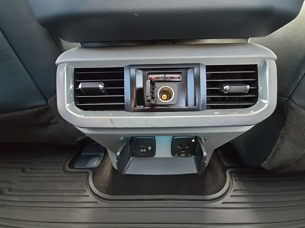 Used 2023 Ford F150 Limited AWD/4WD image 58