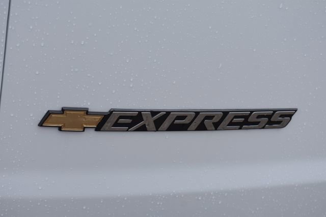 New 2025 Chevrolet Express 2500 Extended image 18