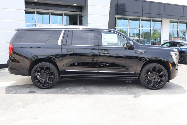New 2026 GMC Yukon XL Denali Ultimate AWD/4WD image 10