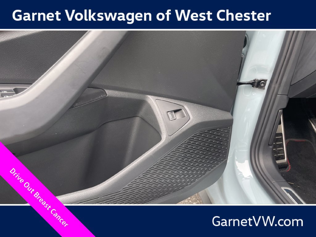 New 2026 Volkswagen Jetta GLI Autobahn FWD image 9