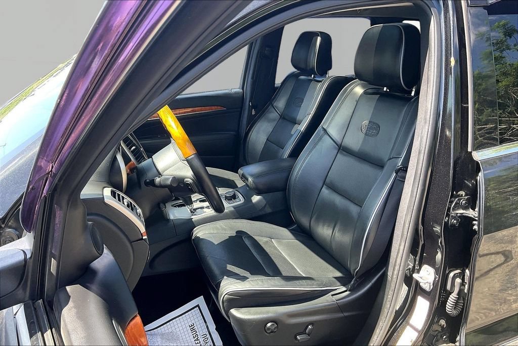Used 2012 Jeep Grand Cherokee Overland AWD/4WD image 24