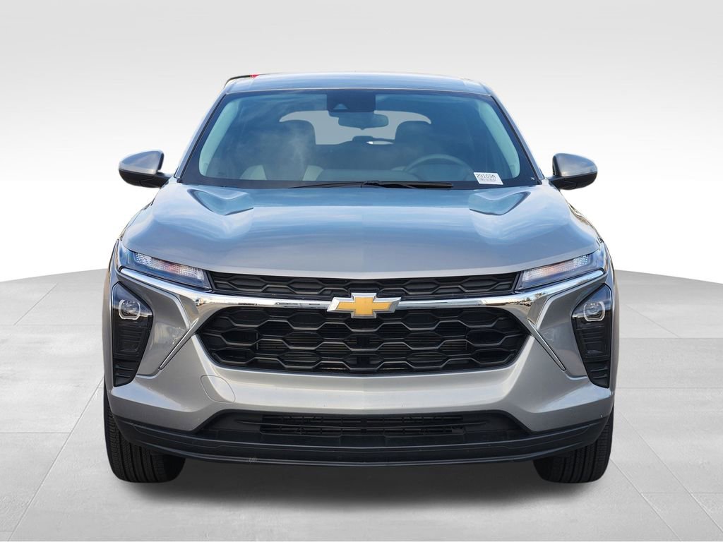 Used 2024 Chevrolet Trax LS w/ LS Convenience Package video 2