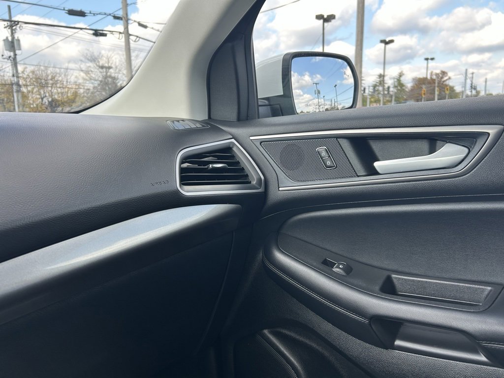 Used 2023 Ford Edge SEL image 27