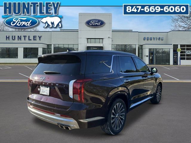Used 2024 Hyundai Palisade Calligraphy FWD image 4