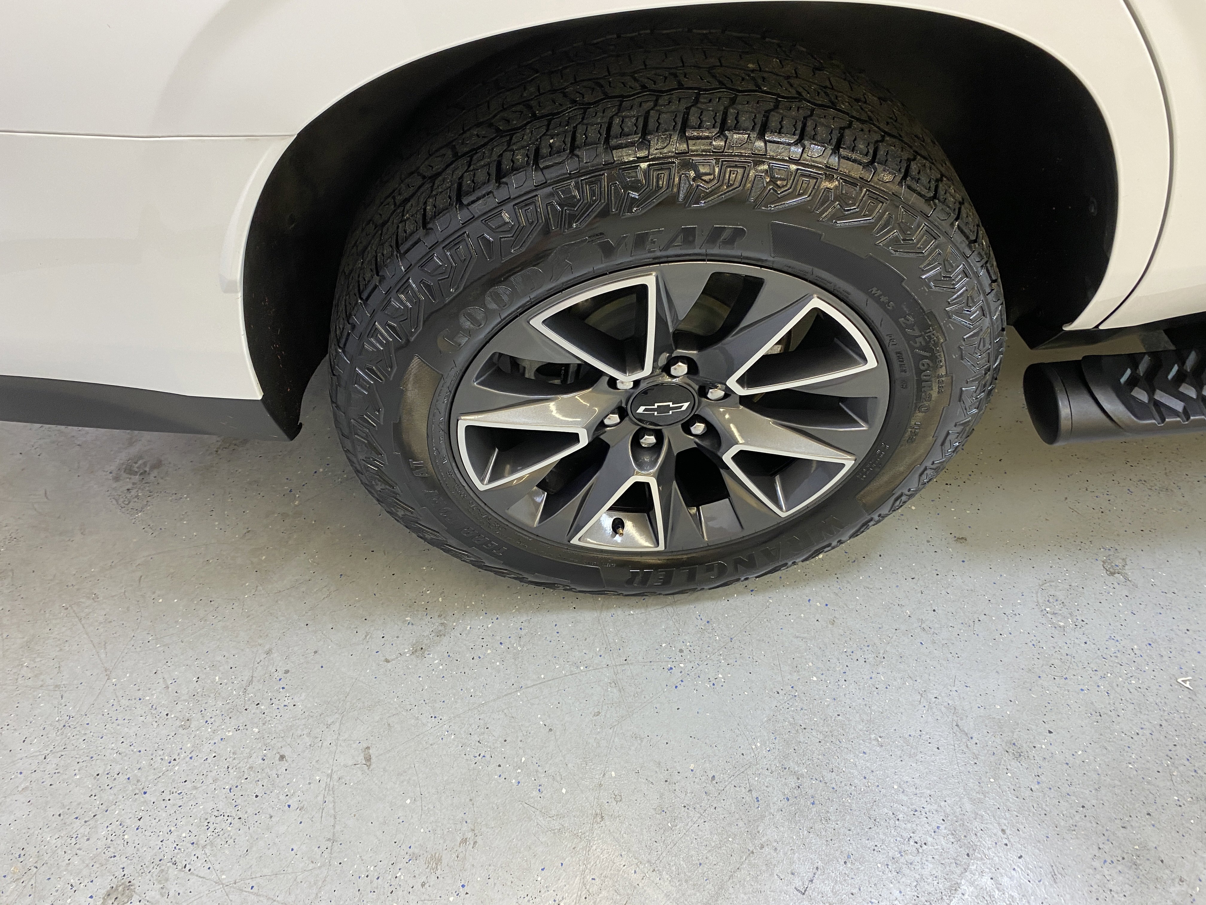 Used 2023 Chevrolet Tahoe Z71 w/ Z71 Off-Road Package image 13