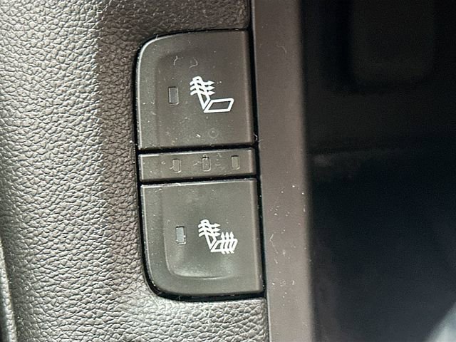 Used 2019 GMC Acadia SLE w/ Driver Alert Package I image 21