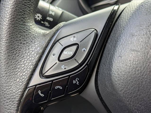 Used 2019 Toyota C-HR LE FWD image 7