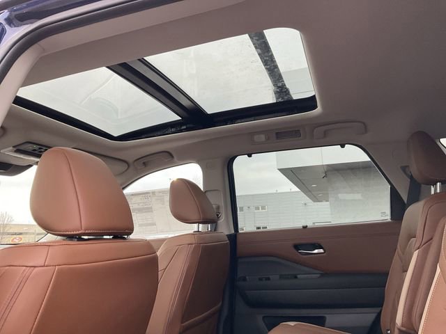 New 2026 Nissan Pathfinder Platinum image 26