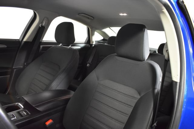 Used 2020 Ford Fusion SE FWD image 10