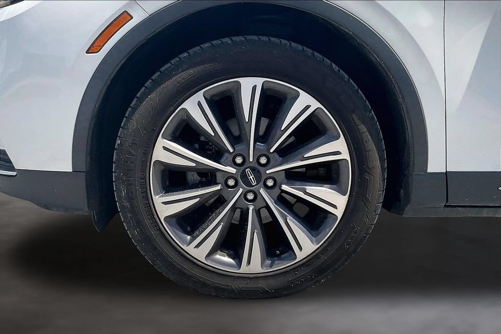 Used 2022 Lincoln Corsair Reserve w/ Elements Package FWD image 30