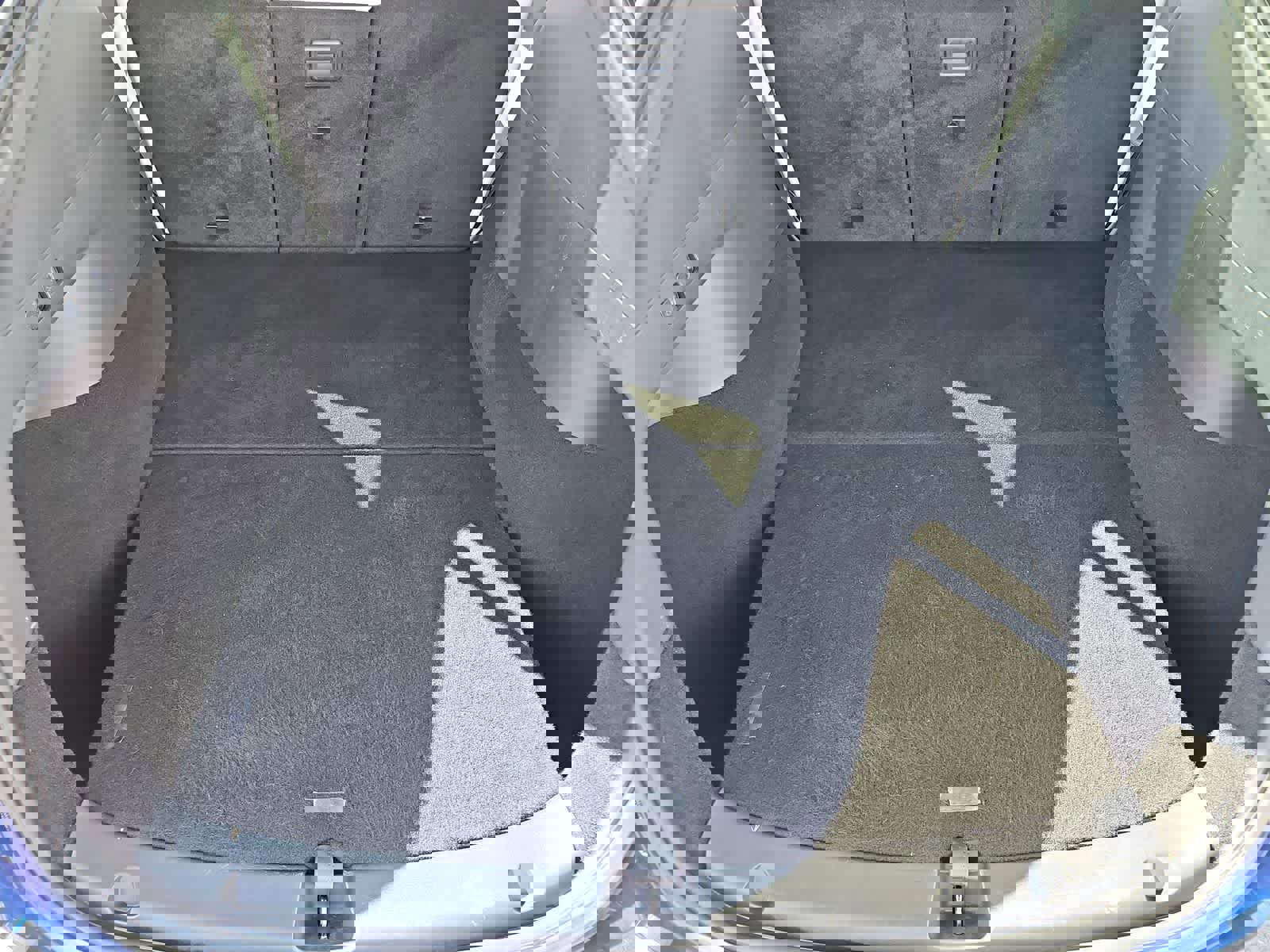 Used 2020 Tesla Model Y Long Range image 31