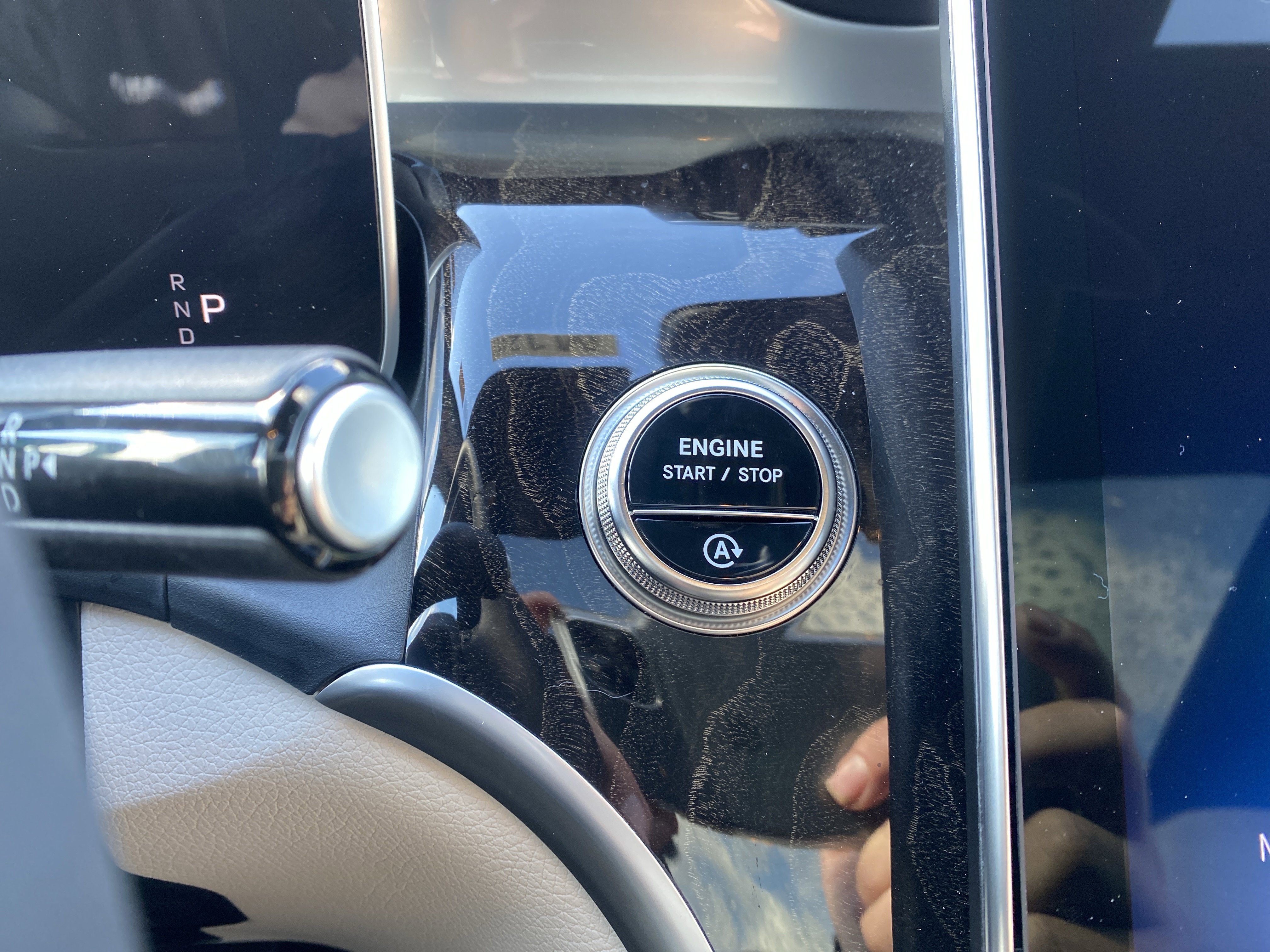 Used 2025 Mercedes-Benz GLC 300 4MATIC image 19