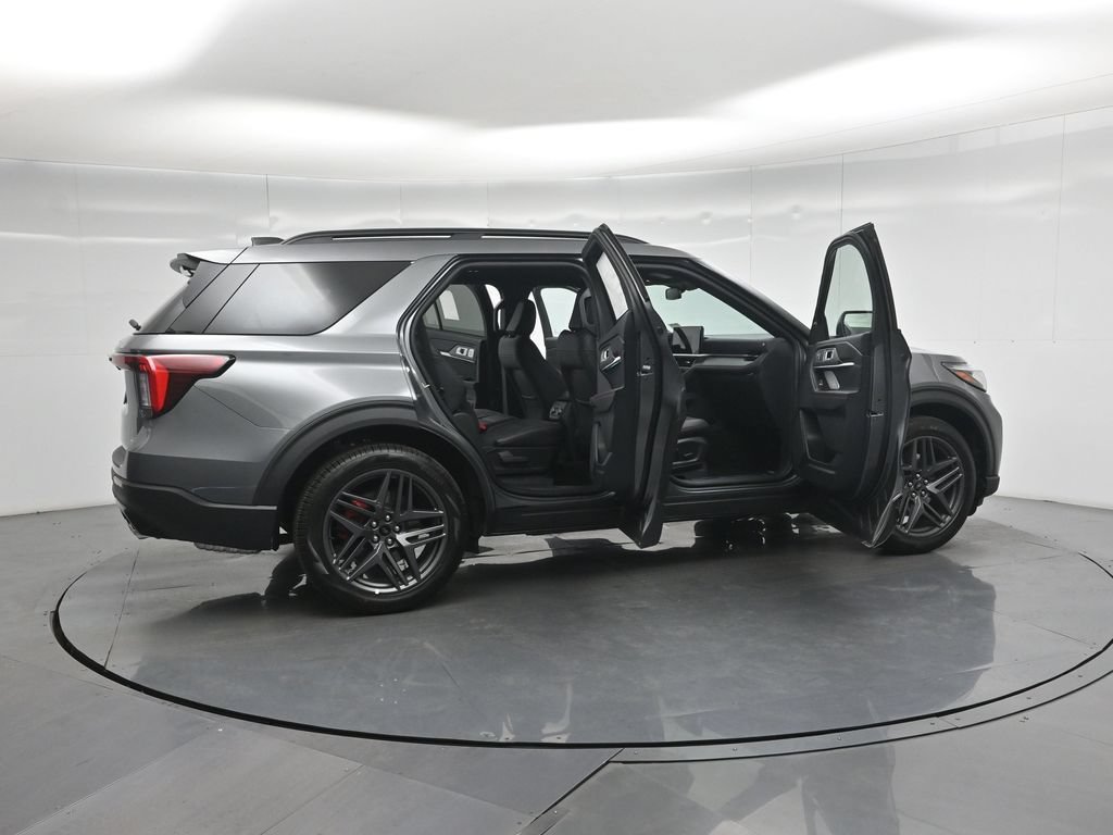 New 2026 Ford Explorer ST w/ Sun And Sound Package AWD/4WD image 3