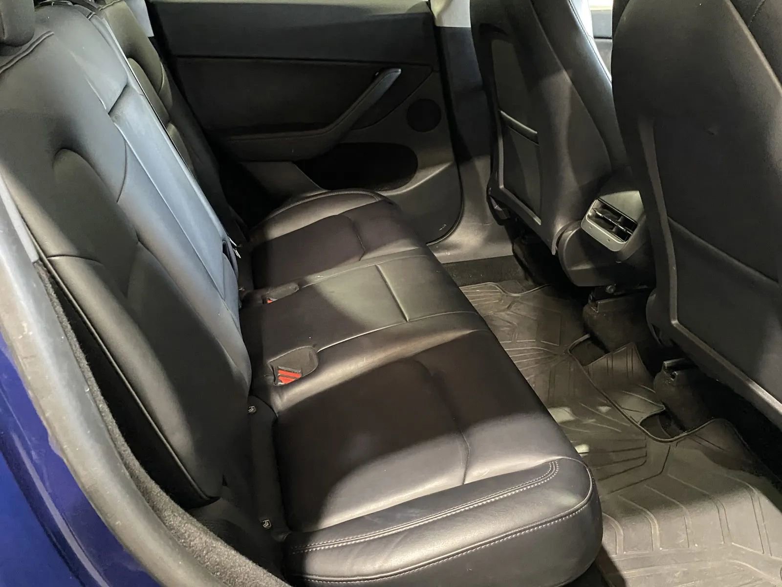 Used 2023 Tesla Model Y Long Range image 7