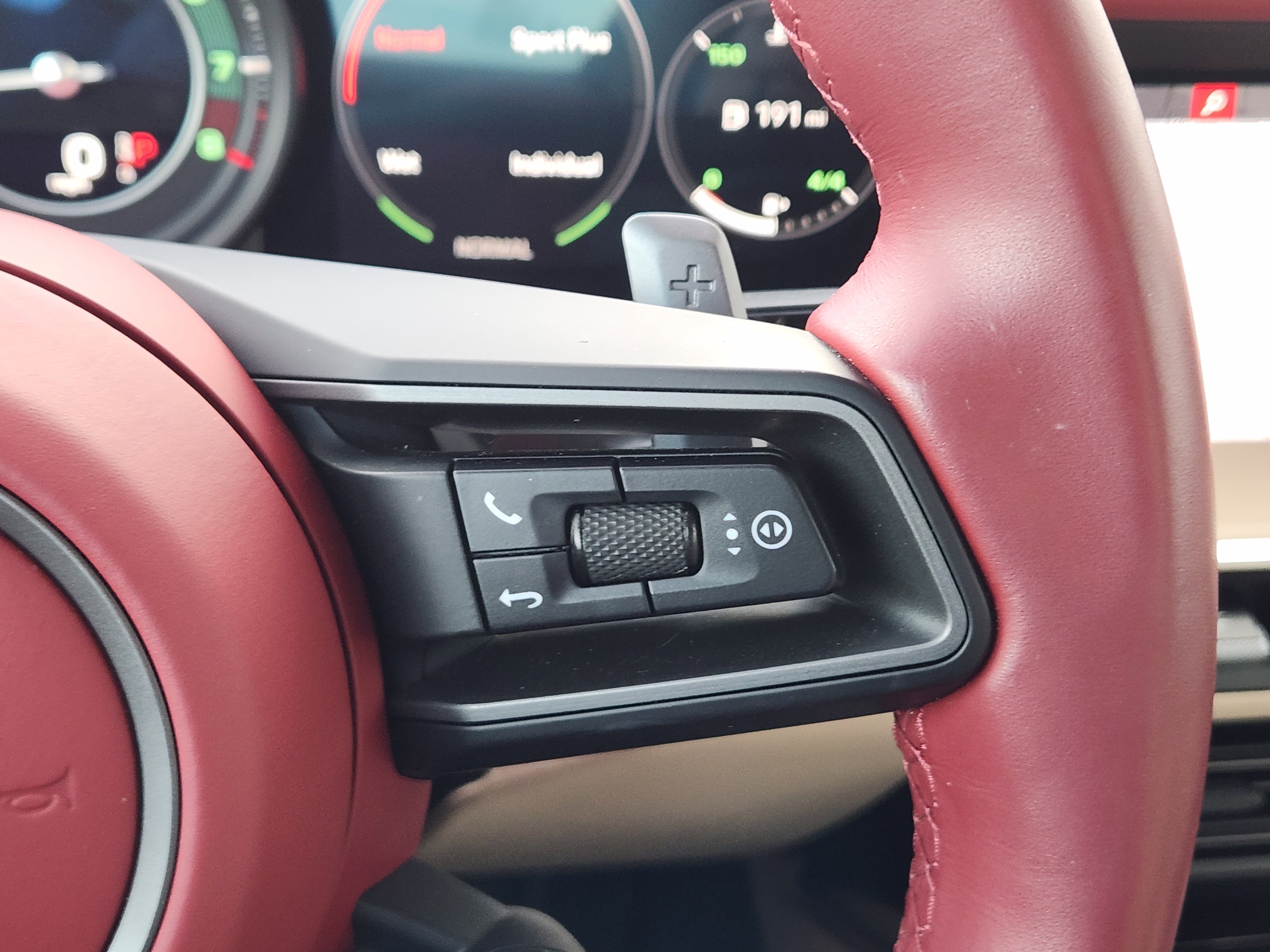 Used 2021 Porsche 911 Targa 4S Heritage Design image 23