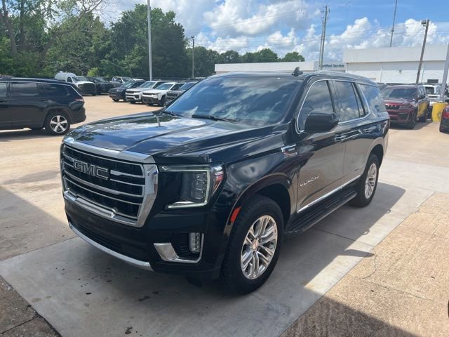 Used 2023 GMC Yukon SLT AWD/4WD image 1