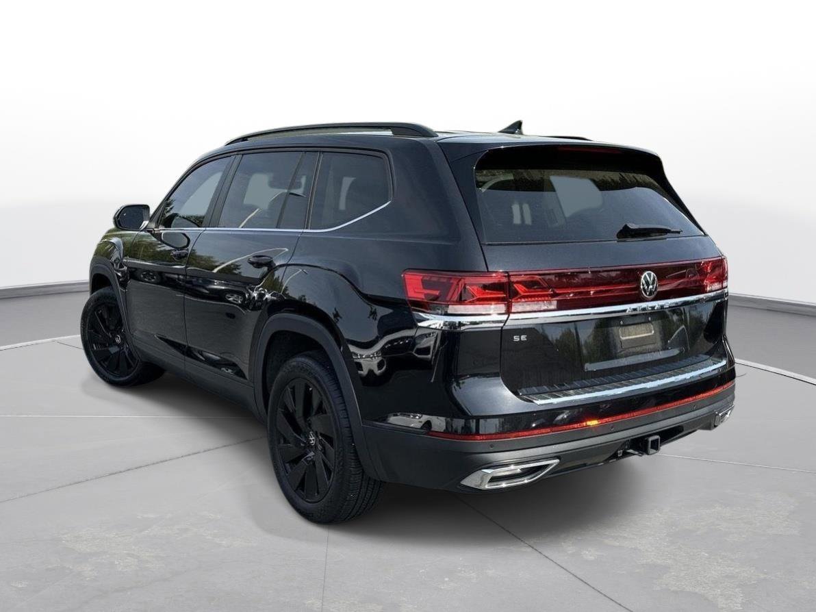 Used 2024 Volkswagen Atlas SE image 8