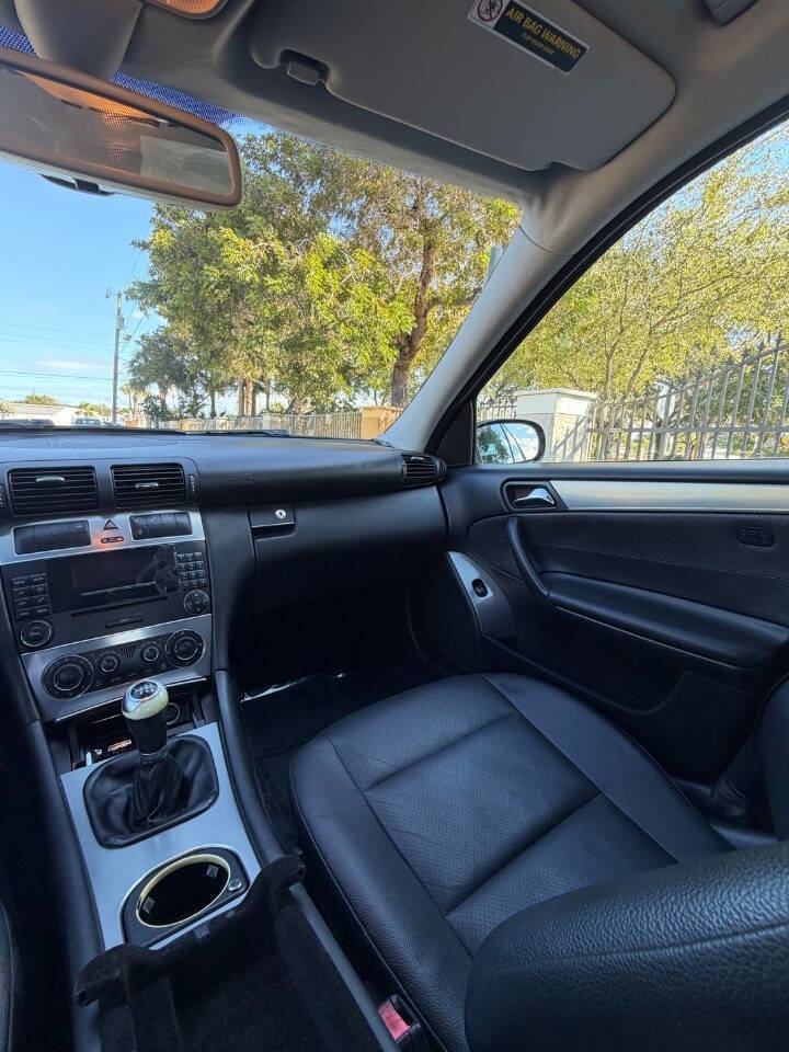Used 2006 Mercedes-Benz C 230 Sedan image 10