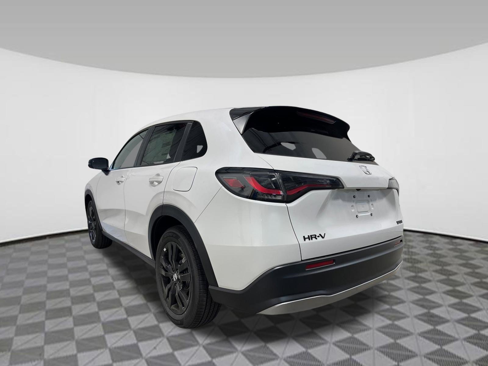 New 2027 Honda HR-V Sport image 4