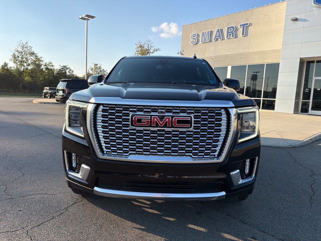 Used 2022 GMC Yukon XL Denali w/ Max Trailering Package AWD/4WD image 9