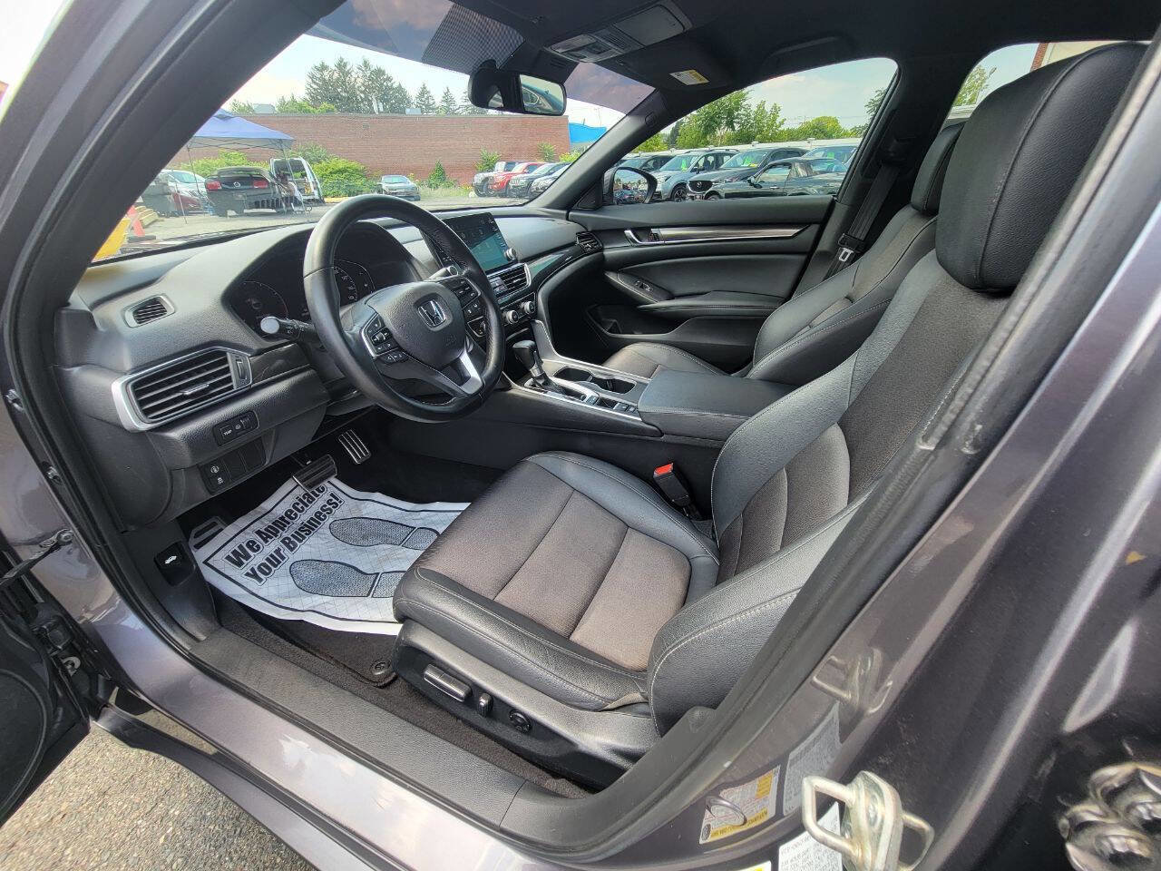 Used 2019 Honda Accord Sport image 11