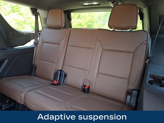 Used 2025 Chevrolet Tahoe High Country AWD/4WD image 23