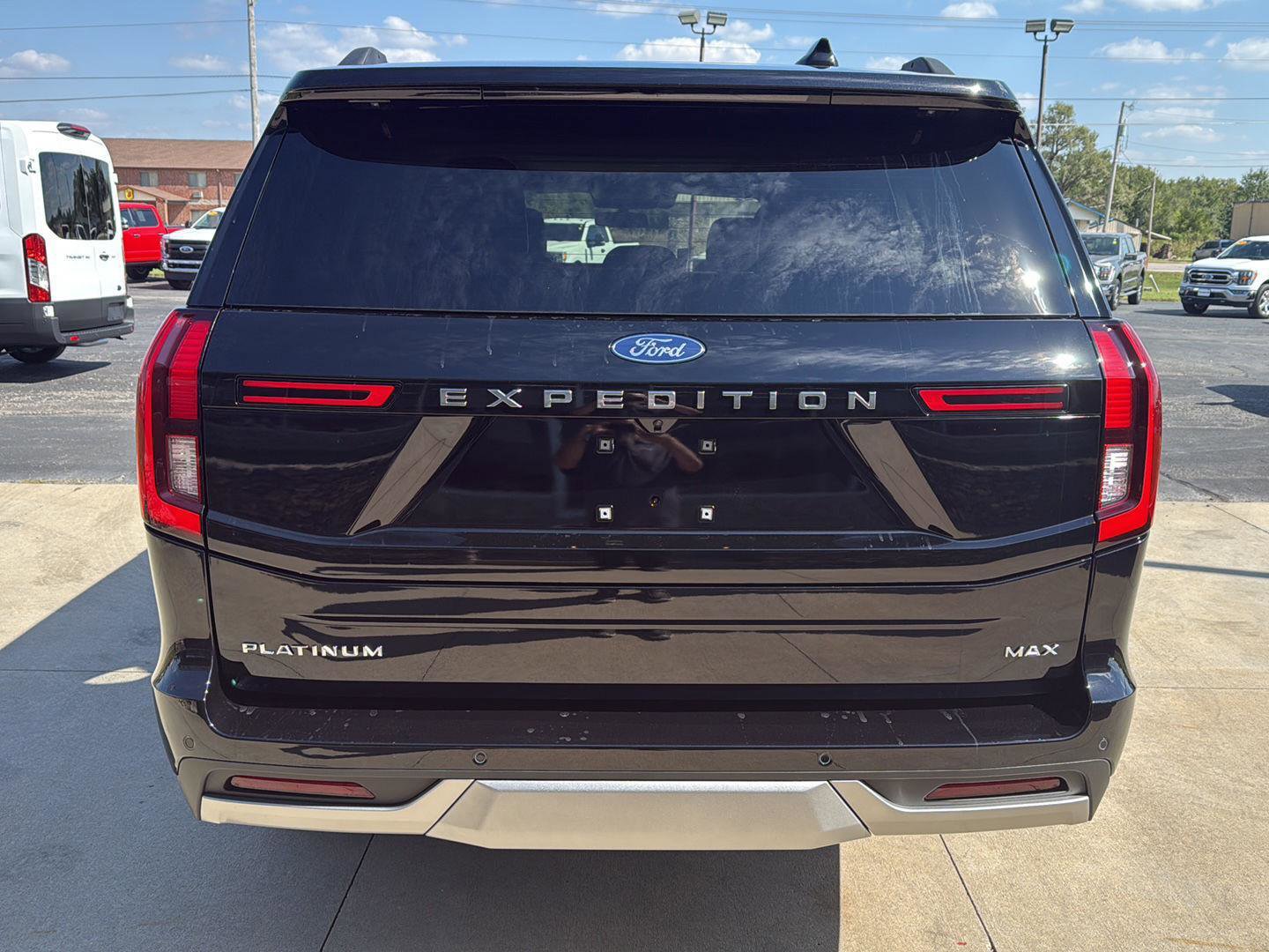 New 2025 Ford Expedition Max Platinum w/ Driver's Package image 15