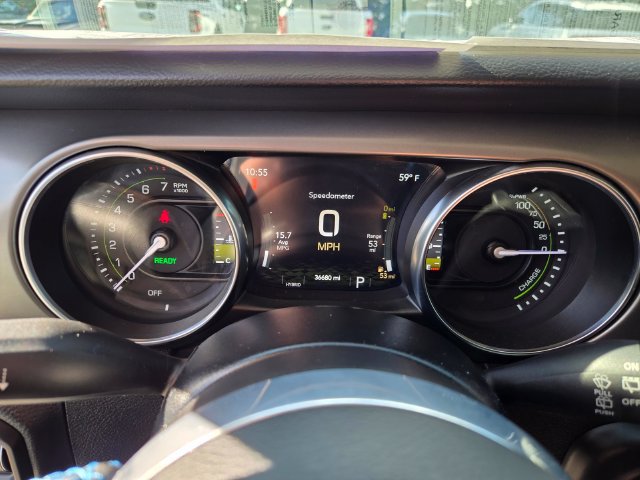 Used 2022 Jeep Wrangler Unlimited Rubicon 4xe AWD/4WD image 25