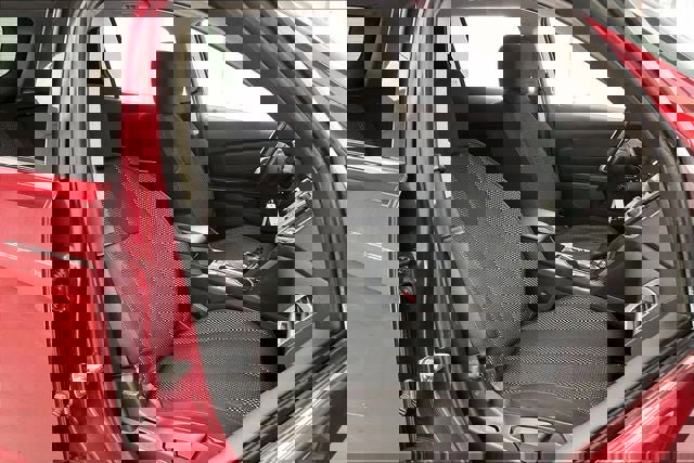 Used 2017 GMC Terrain SLE w/ Technology Package image 7