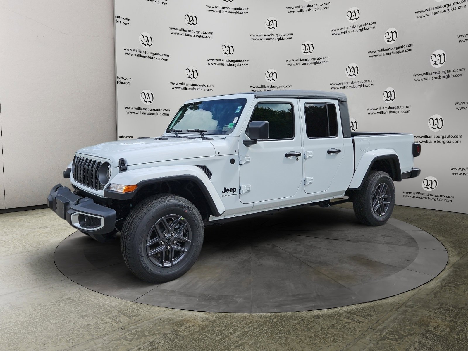 New 2025 Jeep Gladiator Sport