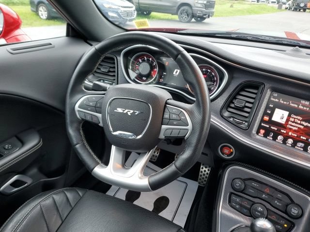 Used 2016 Dodge Challenger SRT w/ Technology Group RWD image 18
