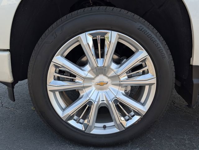Used 2024 Chevrolet Silverado 1500 High Country AWD/4WD image 13