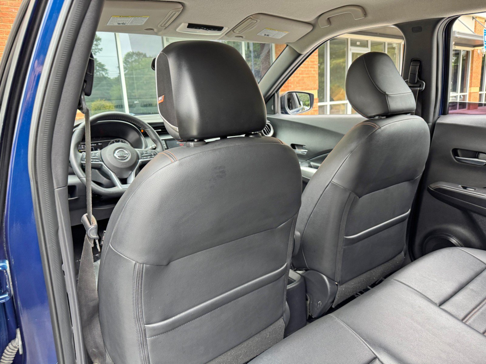 Used 2019 Nissan Kicks SR w/ SR Premium Package FWD image 28