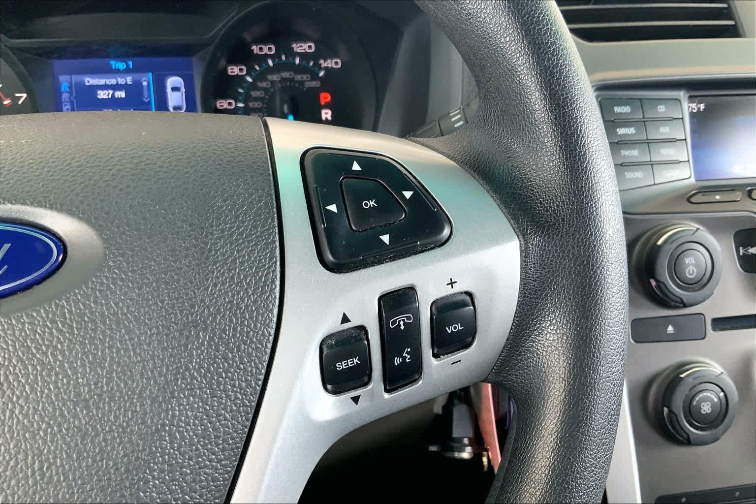 Used 2015 Ford Explorer FWD image 25