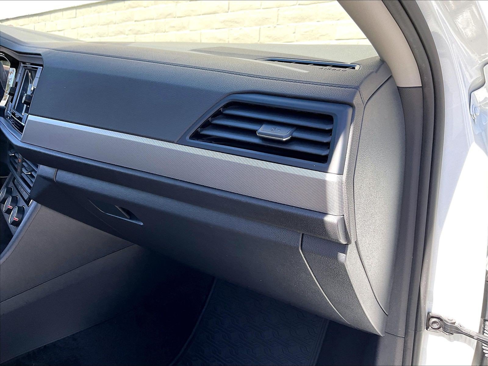 Certified 2024 Volkswagen Jetta S FWD image 16