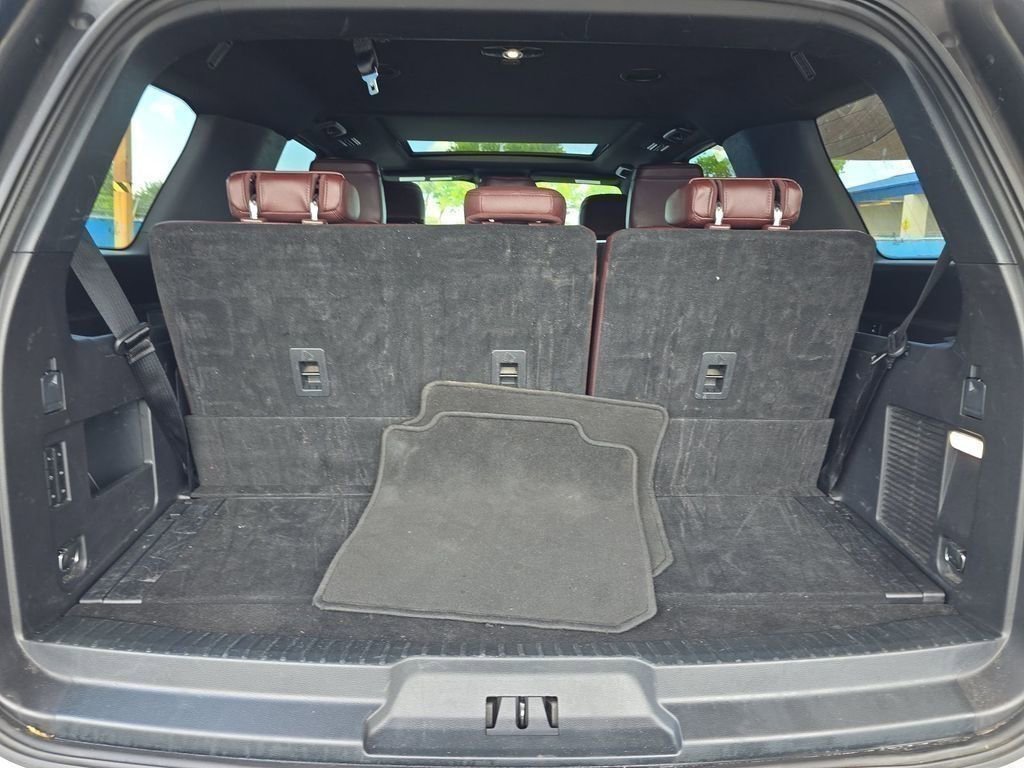 Used 2024 Ford Expedition Limited AWD/4WD image 8