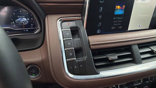 Used 2024 Chevrolet Tahoe High Country AWD/4WD image 27