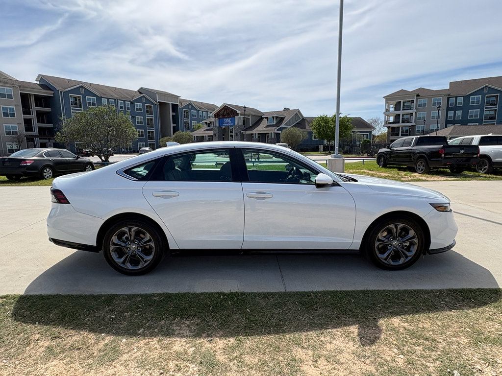 Certified 2024 Honda Accord EX-L image 9