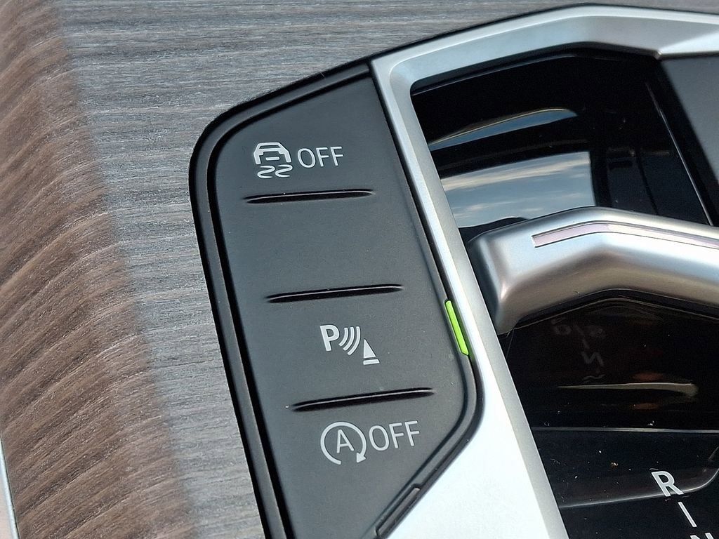 Certified 2025 BMW 230i xDrive Coupe w/ Premium Package image 26